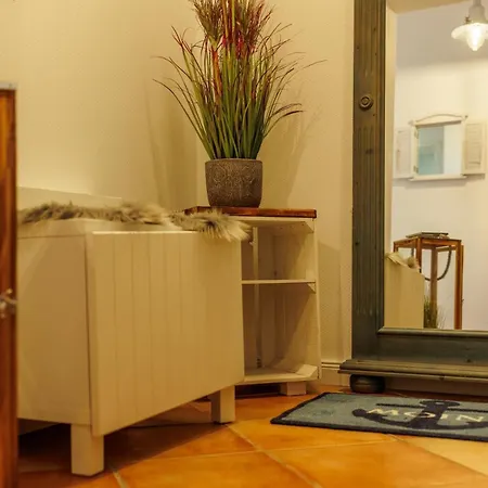 W28 Cutty-sark Apartment *