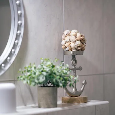 W28 Cutty-sark Apartment